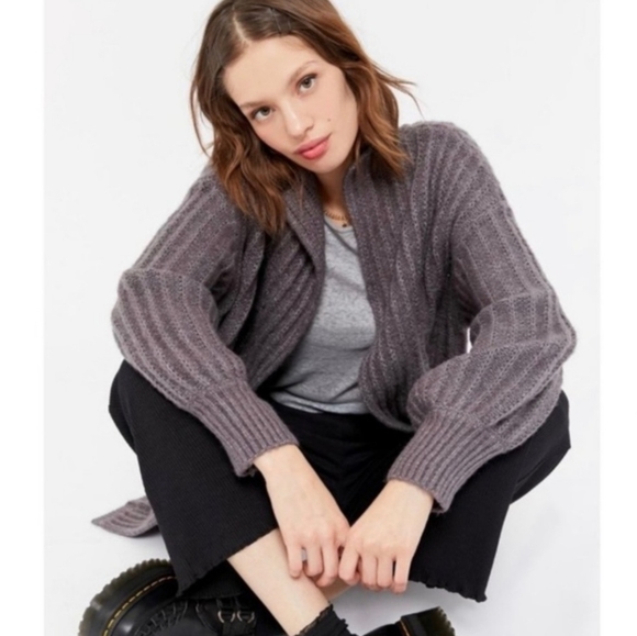 Urban Outfitters Truly Madly Deeply Gray Open Front Oversized Cardigan -… - Picture 3 of 11